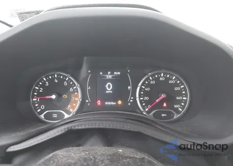 2019 Jeep Renegade Latitude 4X4 z USA, uszkodzony, nr VIN ZACNJBBB1KPJ76921